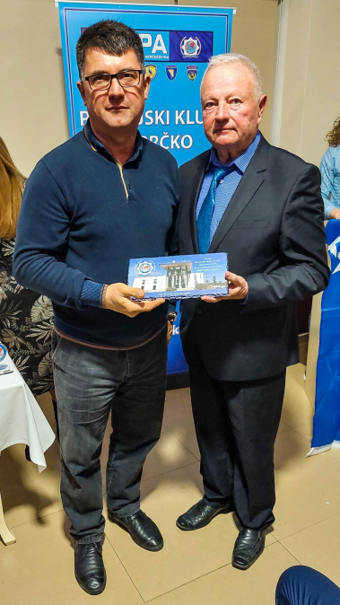 0BECE01B 75BE 455F B9C8 E33FF8362537