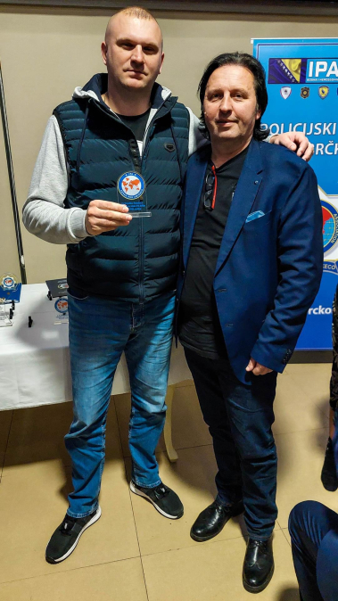 0BECE01B 75BE 455F B9C8 E33FF8362537