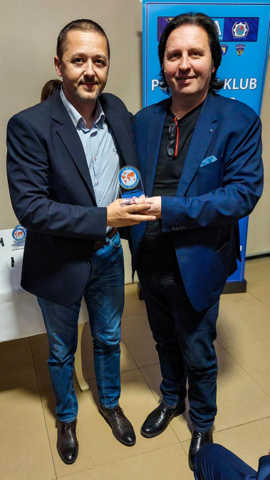 0BECE01B 75BE 455F B9C8 E33FF8362537