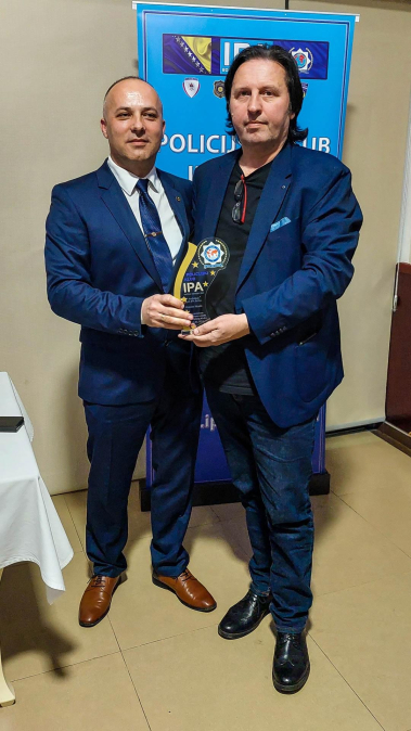 0BECE01B 75BE 455F B9C8 E33FF8362537