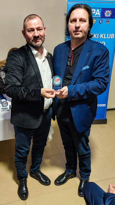 0BECE01B 75BE 455F B9C8 E33FF8362537