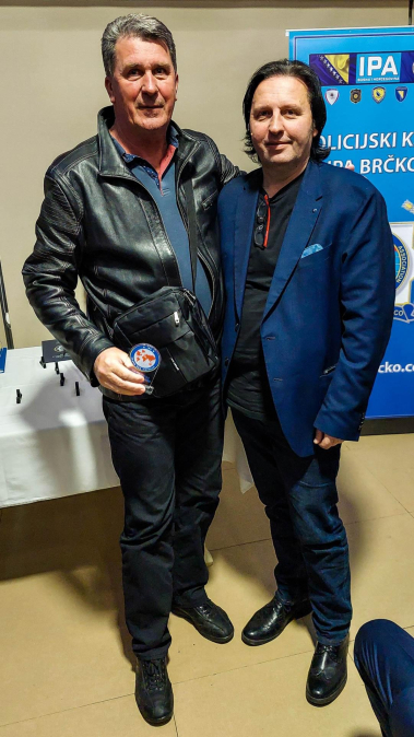 0BECE01B 75BE 455F B9C8 E33FF8362537