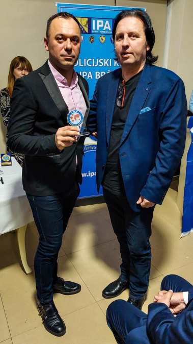 0BECE01B 75BE 455F B9C8 E33FF8362537