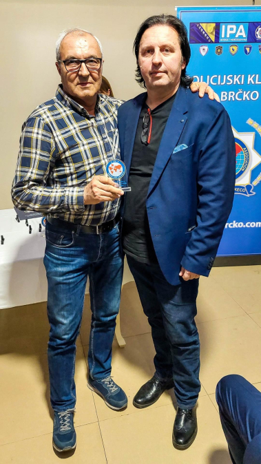 0BECE01B 75BE 455F B9C8 E33FF8362537