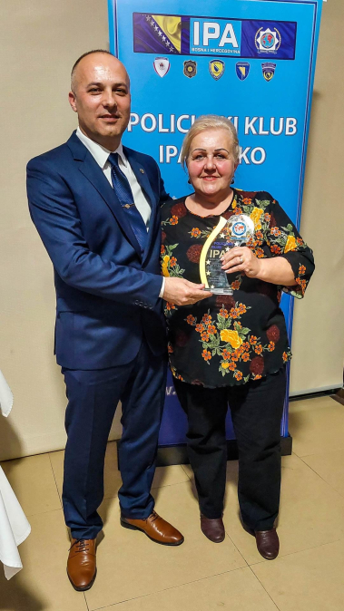 0BECE01B 75BE 455F B9C8 E33FF8362537