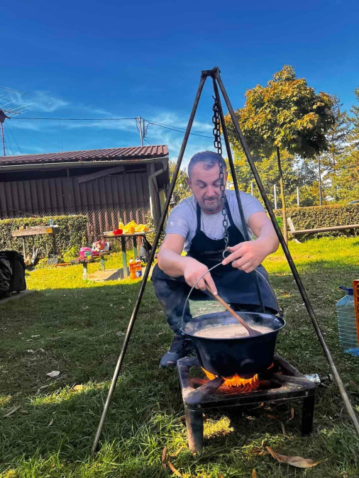 6269FC48 177F 4F7F A351 839A8D7566E8