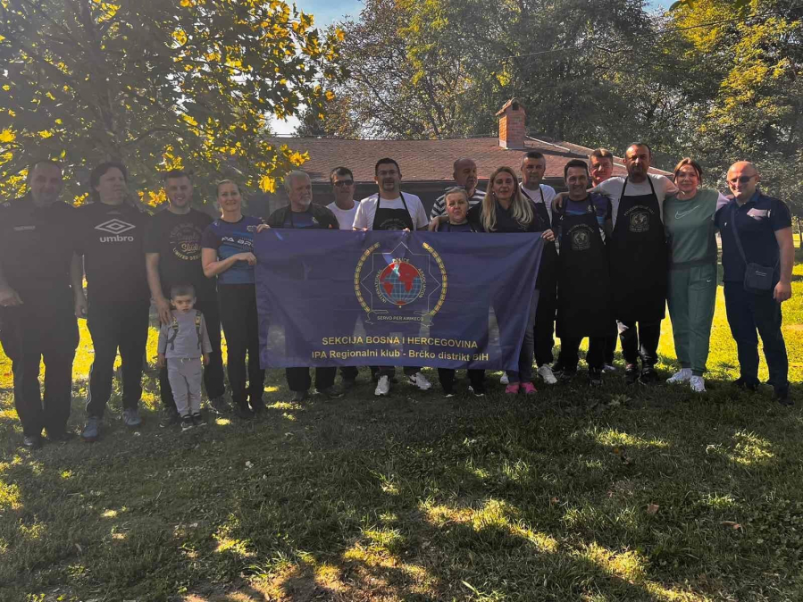 B13E93EB 2B5F 479A A777 F5644FCE45BD