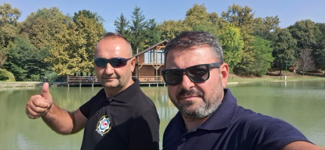 893EA26C 2A4D 4F77 82F3 8C7DFAF22984