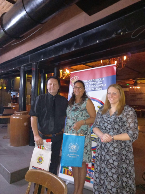 2F00AAE8 C310 4916 A7A4 32E257558082